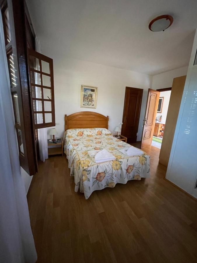 Hostal Restaurante Luz De Luna Вильянуэва-де-Ароса Экстерьер фото
